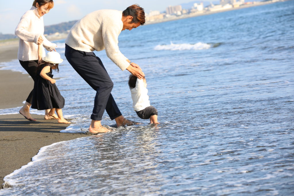 家族写真 海ロケーションフォト